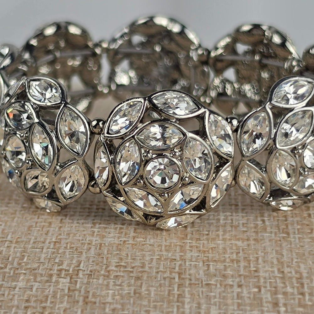 Silver Tone Rhinestone Cluster Stretch Bracelet‎ Domed Statement - Picture 2 of 7